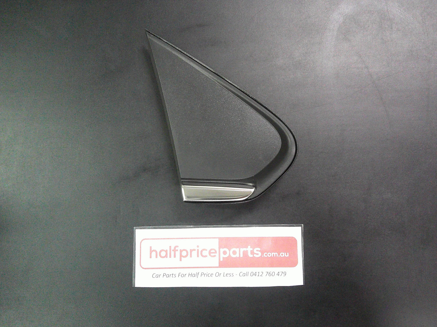Holden Trax Genuine Front Right Hand Upper Side Body Trim Applique New Part
