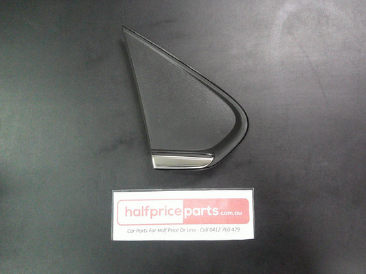 Holden Trax Genuine Front Right Hand Upper Side Body Trim Applique New Part