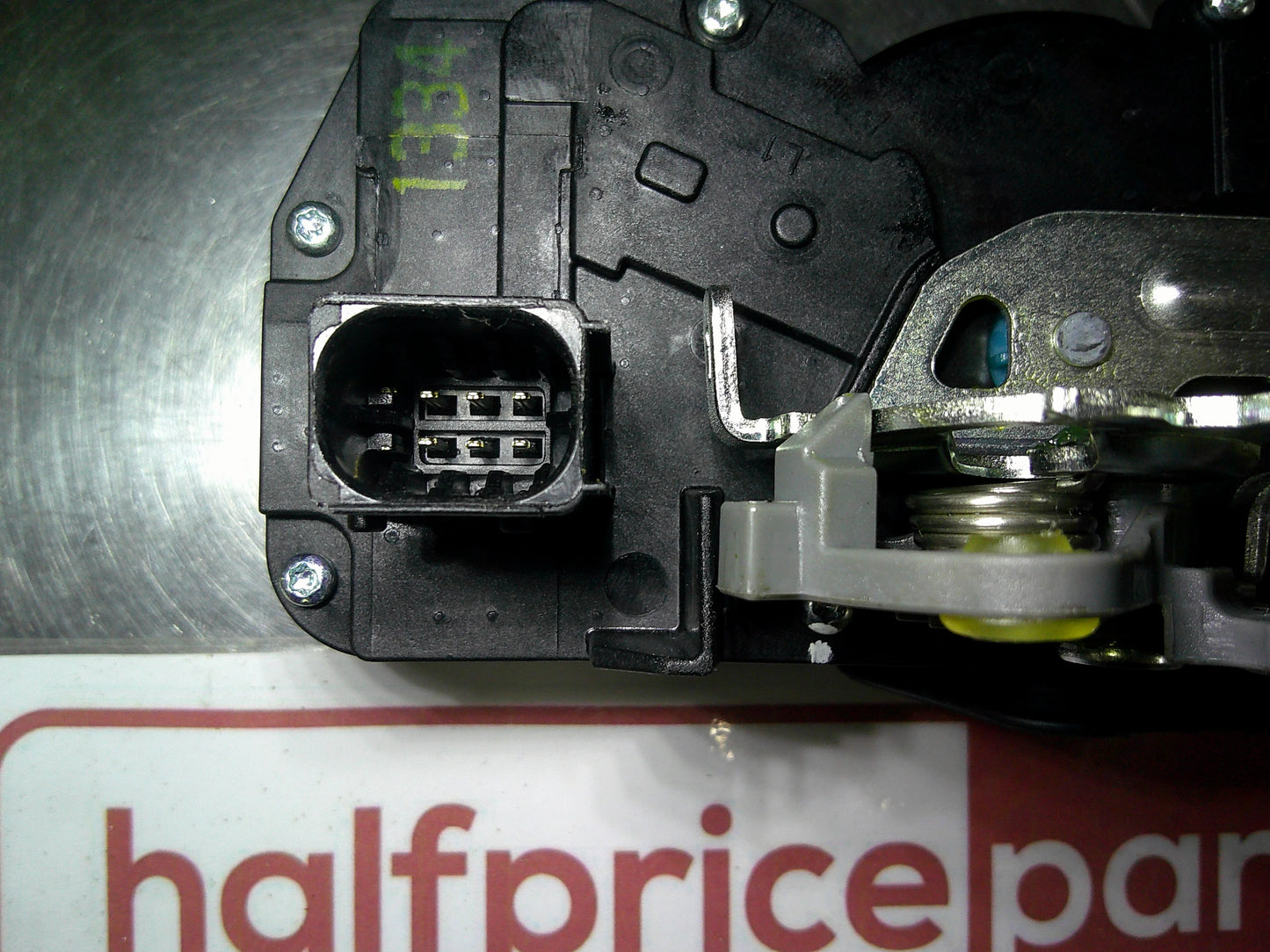 Holden CG Captiva Genuine Right Hand Rear Door Lock Assembly New Part