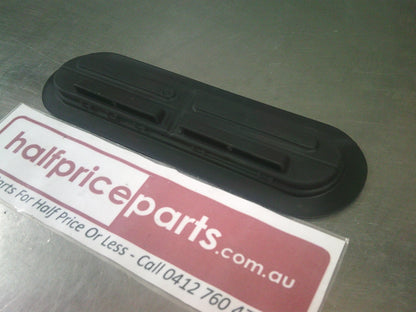 Holden HSV E2 GTS VE Commodore Genuine Left Hand Front Lower Bonnet Scoop Rubber (Passenger) New Part