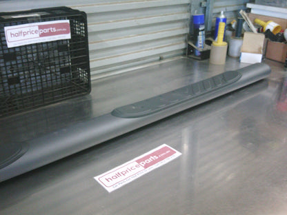 Nissan D40 Navara Genuine Left Hand Side Step - New Part