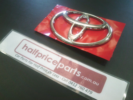 Toyota Camry ACV36 Genuine Rear Boot Chrome Emblem New Part