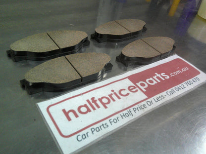 Toyota Hiace Genuine Front Disc Brake Pad Set New Part