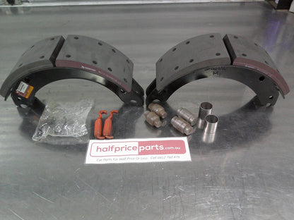 Meritor Brake Shoe Suits Kenworth C Series C500/C501/C508/C509/C510/C540 (Missing 1 Spring) New Part