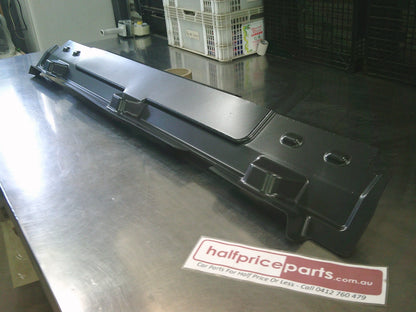 Holden VE/VF Commodore Ute Genuine Front Side Draining Cover Gutter New Part