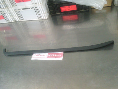 Holden Cascada Genuine Right Hand Windshield Side Moulding New Part