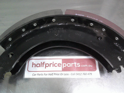 Meritor Brake Shoe Suits Kenworth C Series C500/C501/C508/C509/C510/C540 (Missing 1 Spring) New Part