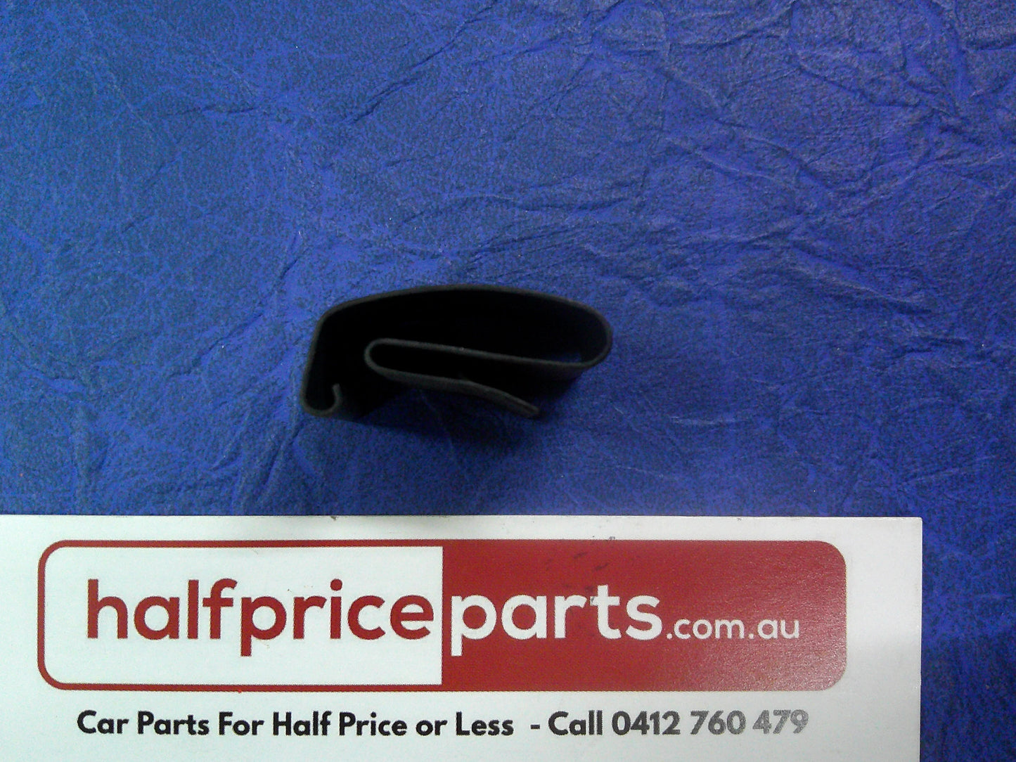 Holden VT/VX/HSV Commodore Genuine Fuel Flap Spring Clip New Part