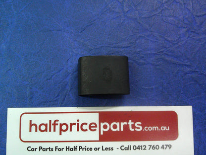 Holden VT/VX/HSV Commodore Genuine Fuel Flap Spring Clip New Part