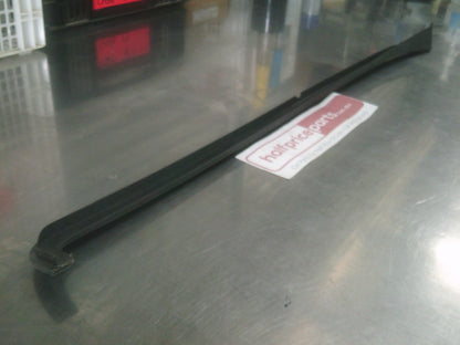 Holden Cascada Genuine Right Hand Windshield Side Moulding New Part