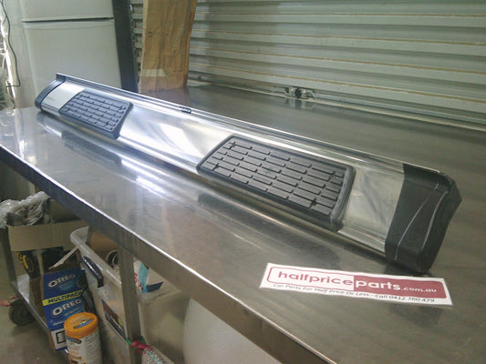 Honda CR-V Genuine Left Hand Side Step Only New Part