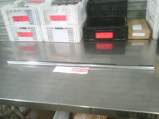 Holden Astra J Genuine Right Hand Chrome Weatherstrip New Part