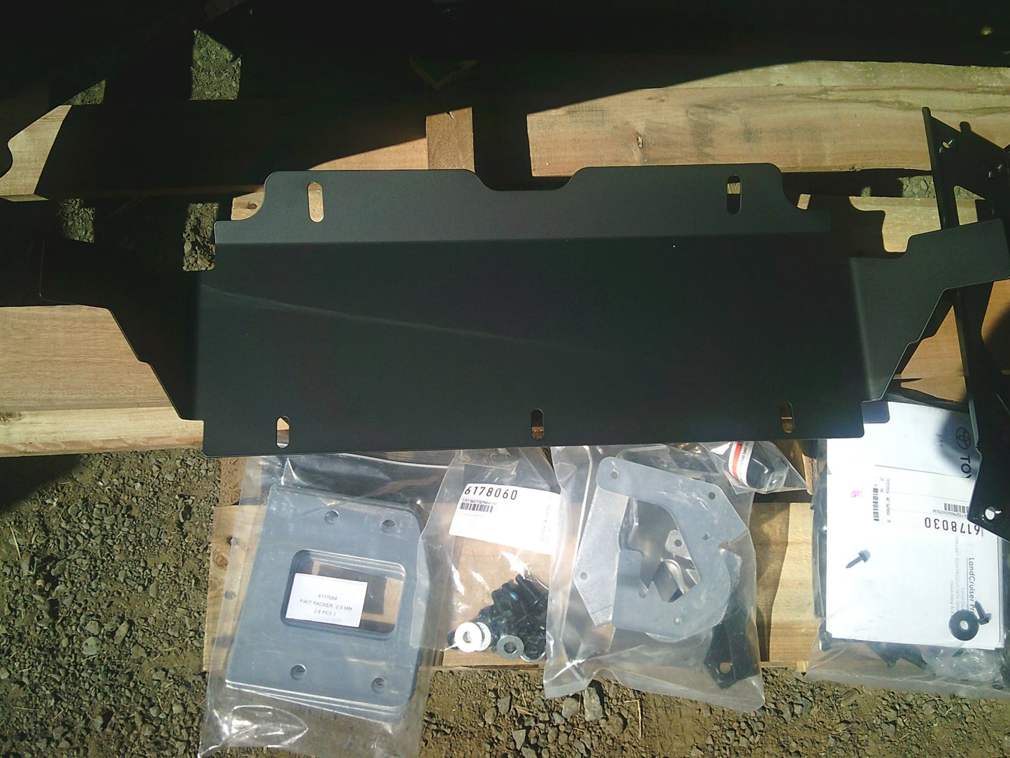Toyota Landcruiser Prado LC250 VX/GXL/Kakadu Genuine Steel Bull Bar Hoop Less (Eclipse Complete Kit) New Part