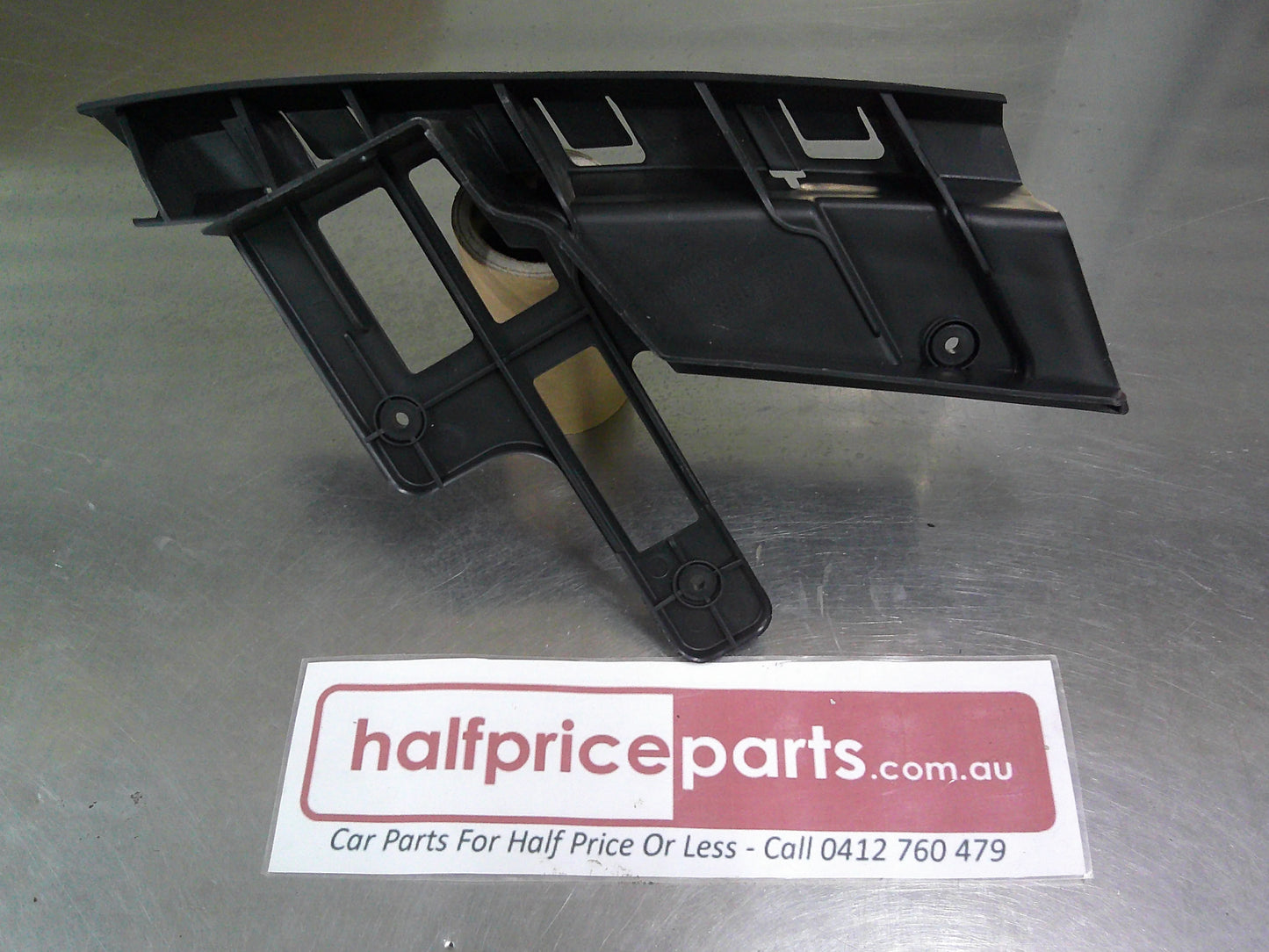 Holden VF SS Commodore Genuine Left Hand Front Outer Bumper Bracket New Part