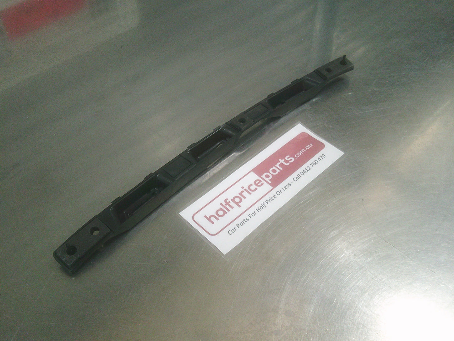 Holden Commodore VE Genuine Rear Window Mould Bracket (Black) New Part