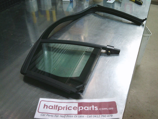 Holden ZB Commodore Genuine Sedan Right Hand Rear Drivers Door Quarter Glass Upper Door Guide Rubber New Part