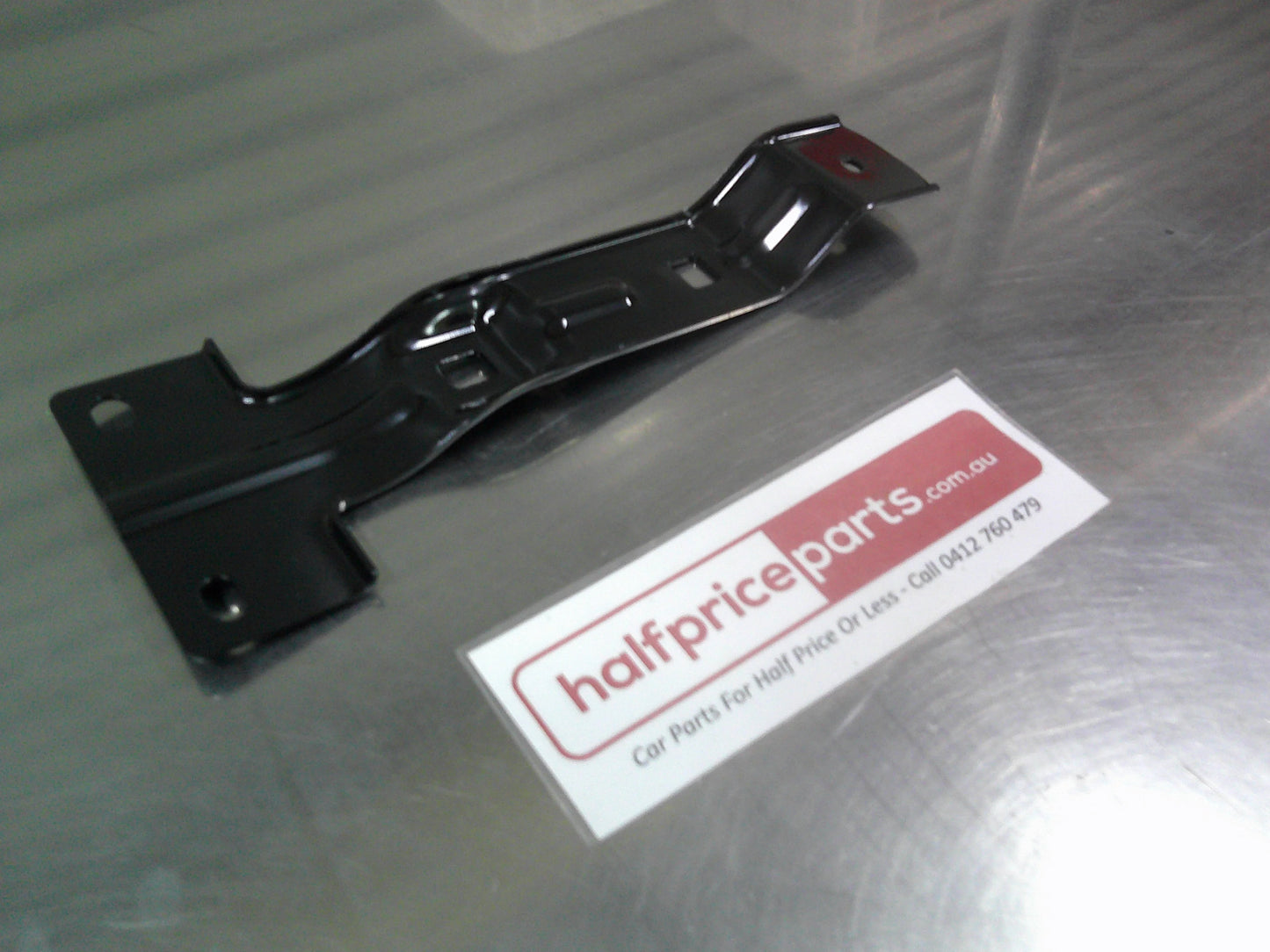 Holden TJ Trax Genuine Left Hand (Passenger) Side Underbody Air Deflector Bracket New Part