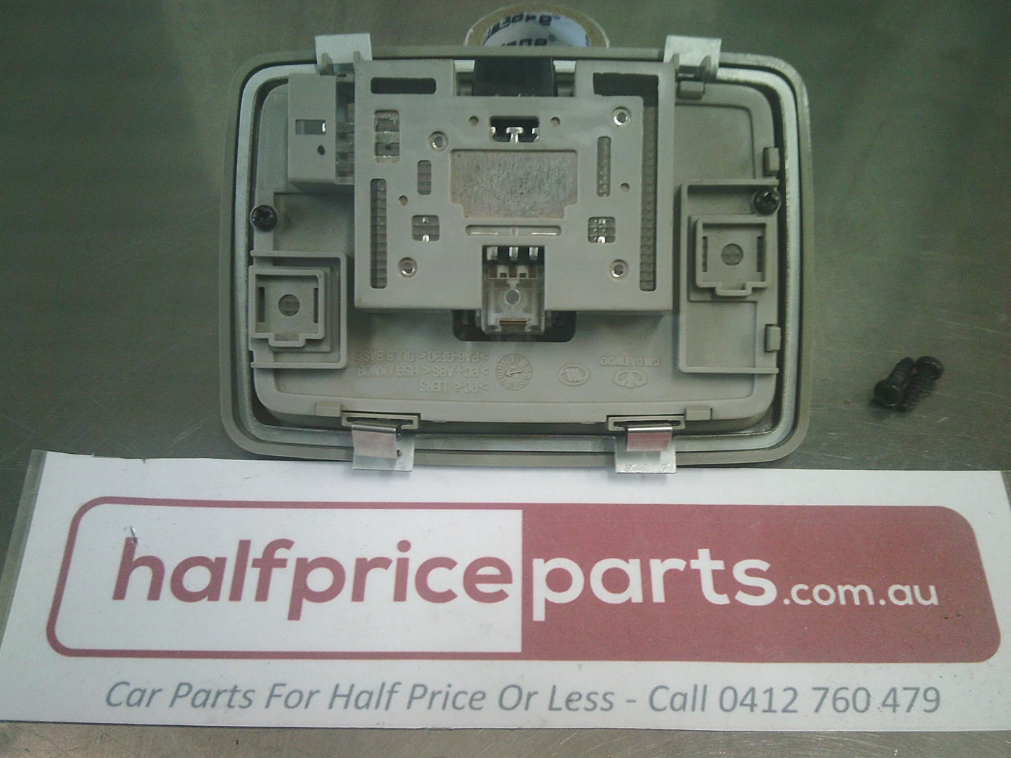 Holden CG Captiva Genuine Interior Light Only (Very light Scratch On Lens) Used Part