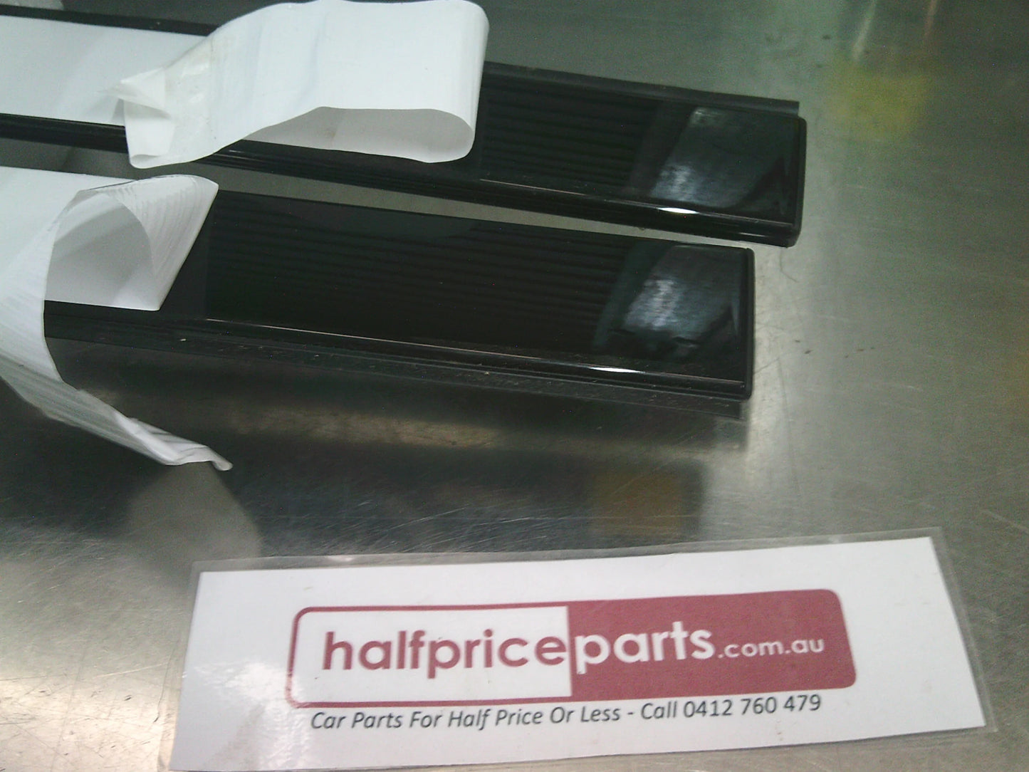 Land Rover Discovery Sport L550 Genuine Black Roof Rail Finisher Set New Part