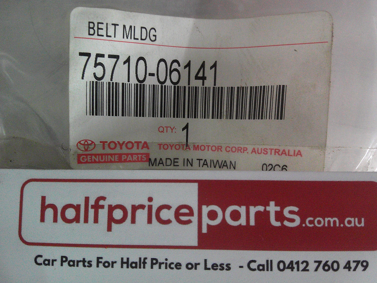 Toyota Camry Sedan Genuine Right Hand Front Door Chrome Belt Moulding New Part