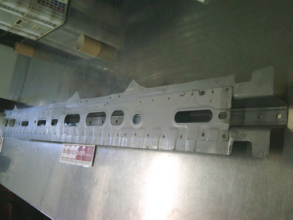 Holden RG Colorado 7/Trailblazer Genuine Right Hand Outer Rocker Cover Reinforcement New Part