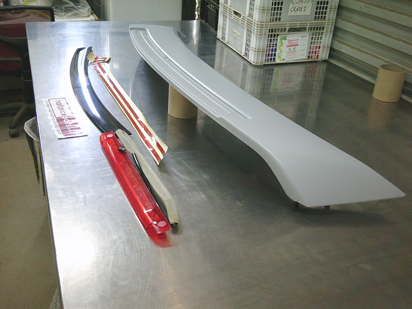 Holden VZ Commodore Genuine Spoiler Wing Kit w/Stop Light - New Part