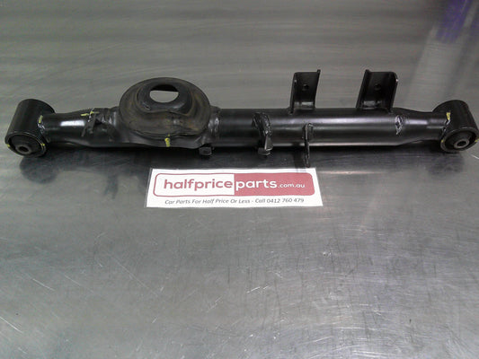 Nissan Elgrand Genuine Left Hand Lower Rear Suspension Link Assembly New Part