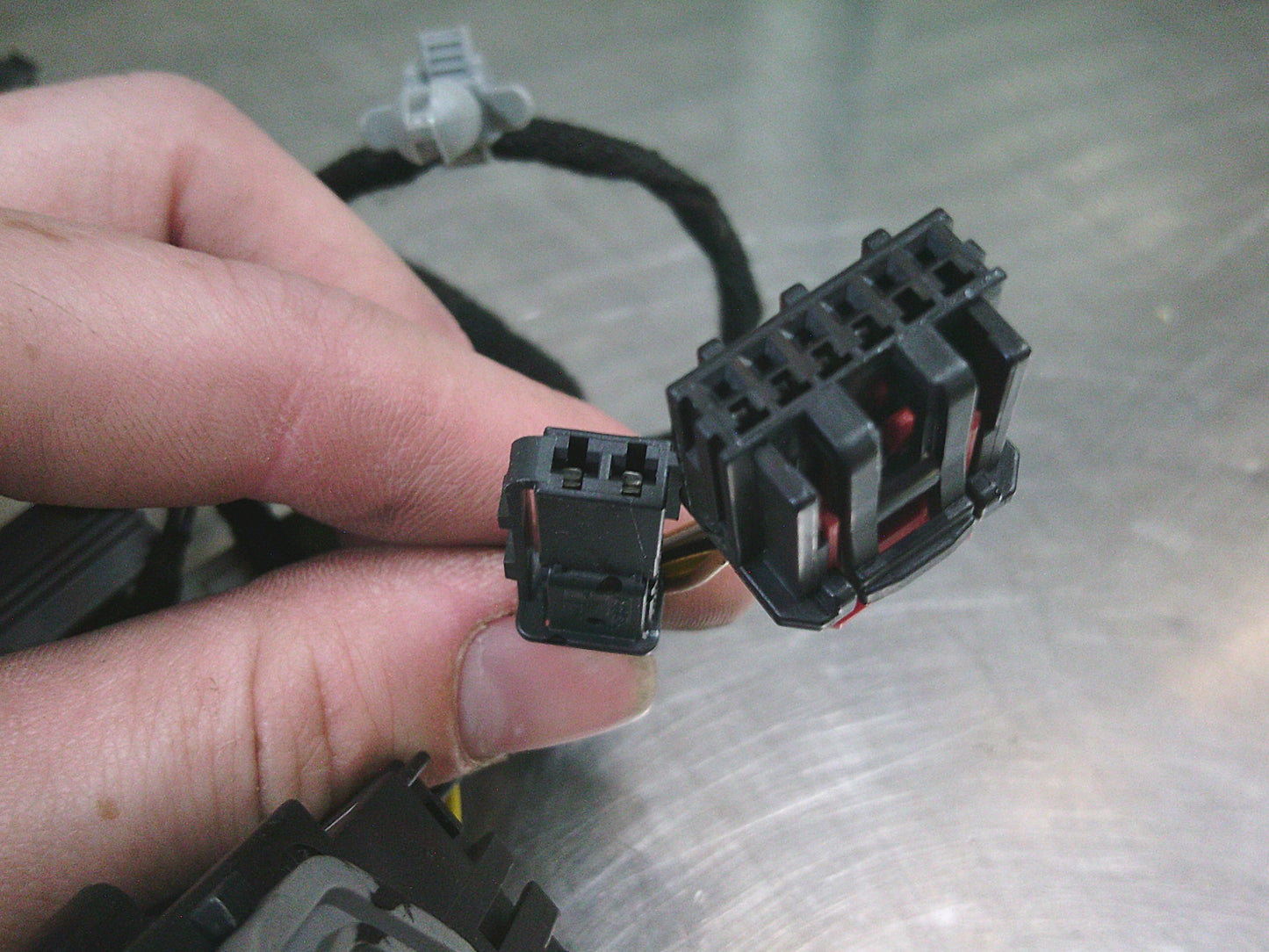 Holden VF SSV Genuine Right Hand Front Door Wiring Harness - New Part