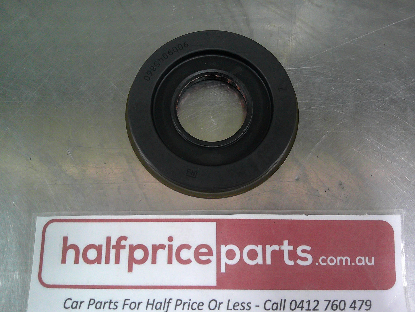 Holden Acadia Genuine Rear Axel Differential Pinion Seal New Part