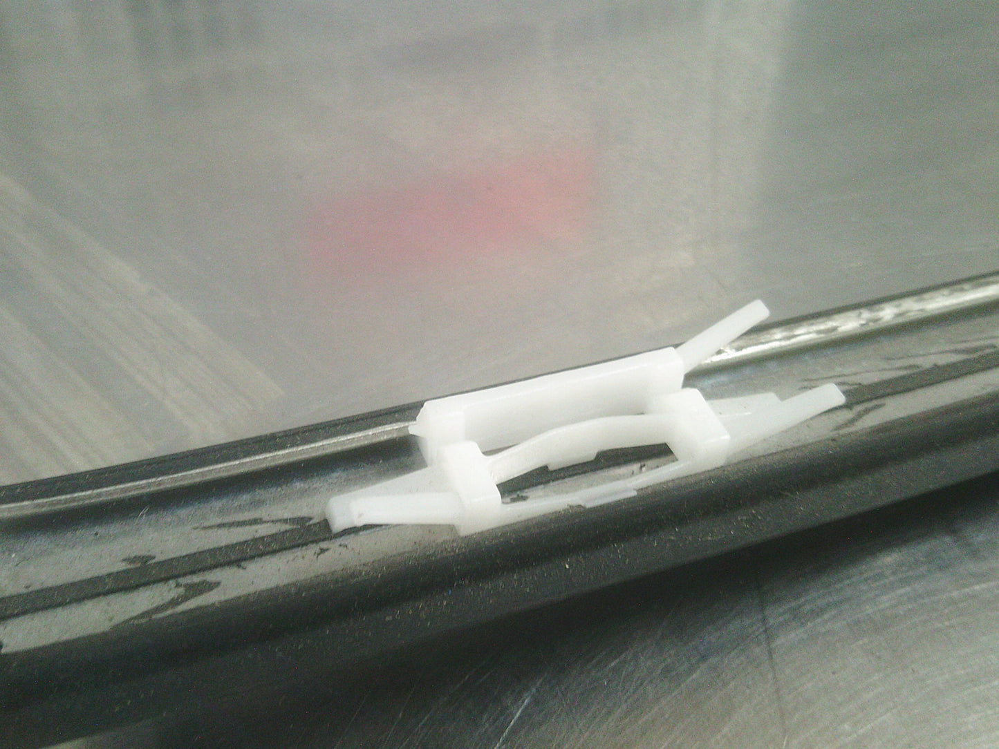 Holden CG Captiva Genuine Left Hand Middle Front Roof Moulding New Part