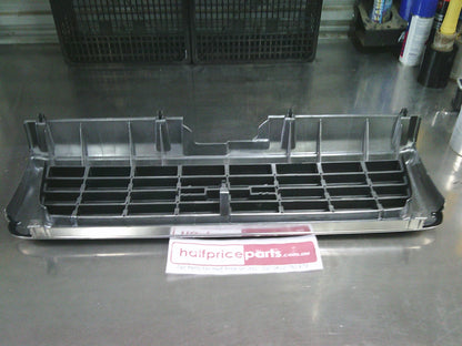 Holden Jackaroo Genuine Front Chrome/Black Grille Assembly New Part