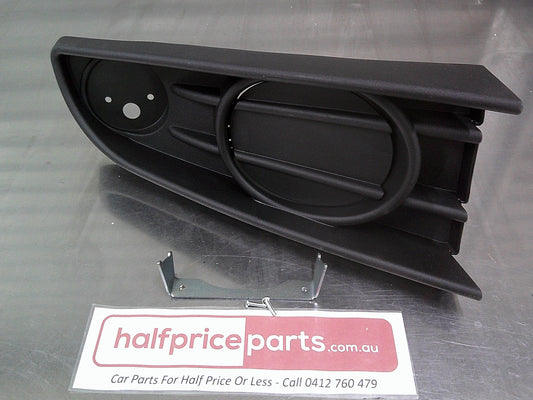 Toyota LC70 Series Landcruiser Genuine Right Hand Fog Light Bull Bar Fog Light Bezel Black New Part