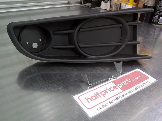 Toyota LC70 Series Landcruiser Genuine Right Hand Fog Light Bull Bar Fog Light Bezel Black New Part