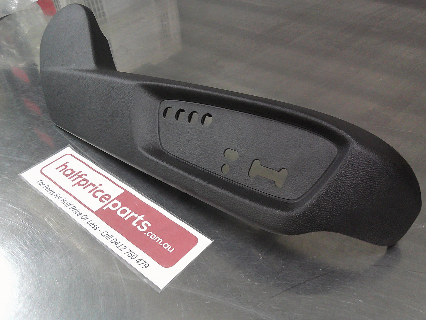 Holden VE Commodore Genuine Drivers Outer Seat Trim 8 Way Adjustment (Onyx In Colour) New Part