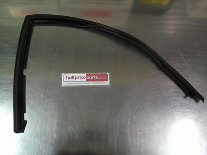 Holden CG Captiva Genuine Right Hand Rear Door Weatherstrip Seal New Part