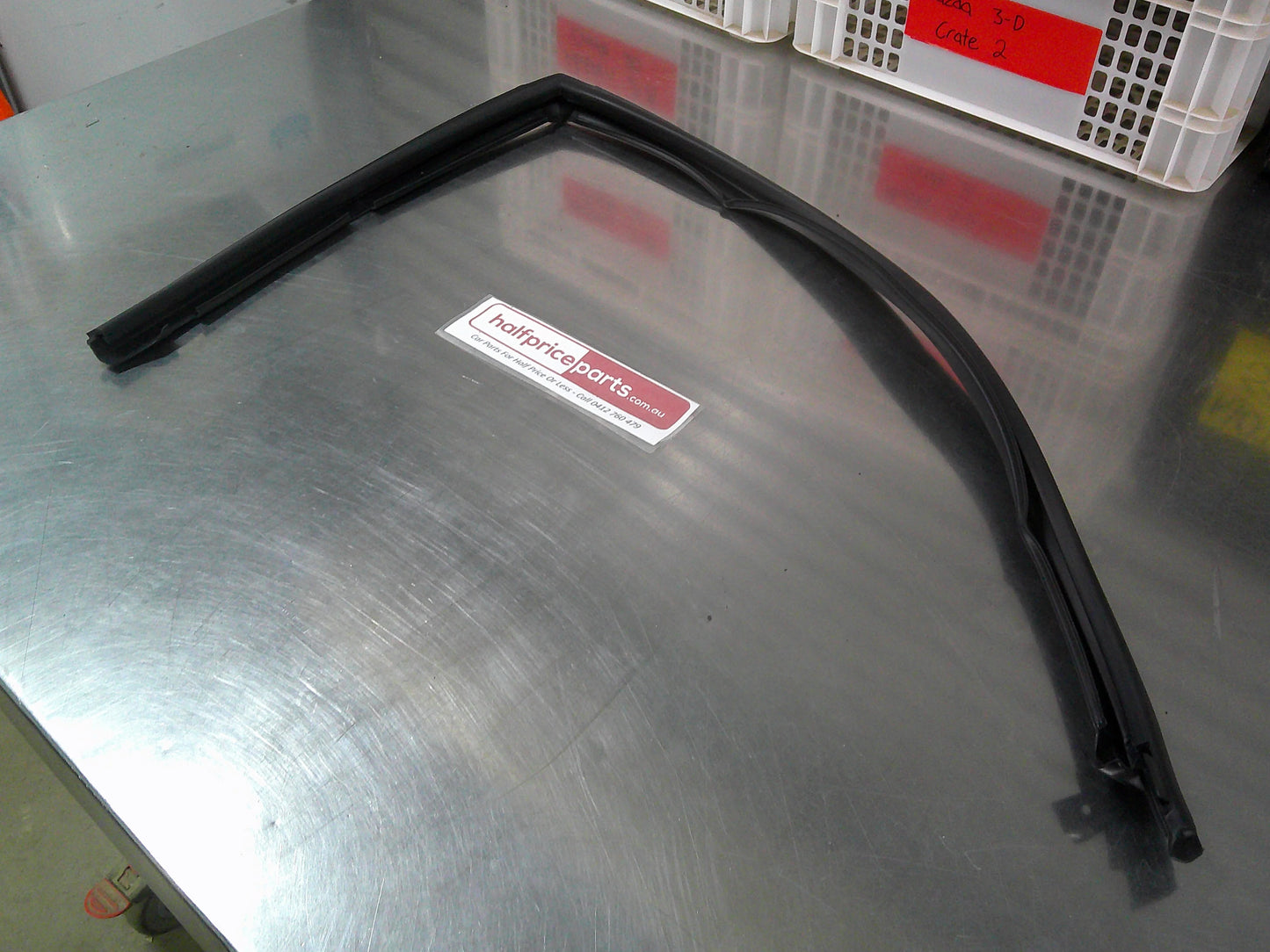 Holden CG Captiva Genuine Right Hand Rear Door Weatherstrip Seal New Part