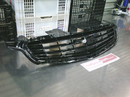 Holden VF SS SSV SV6 Commodore Front Upper Grille - New Part