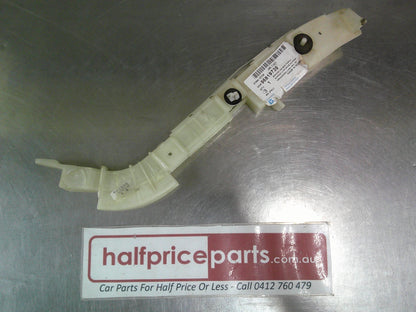 Holden CG5 Captiva Genuine Right Hand Rear Bar Slider Bracket New Part