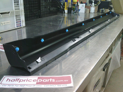 Mitsubishi Outlander Genuine Right Hand Rocker Cover Sill Molding New Part