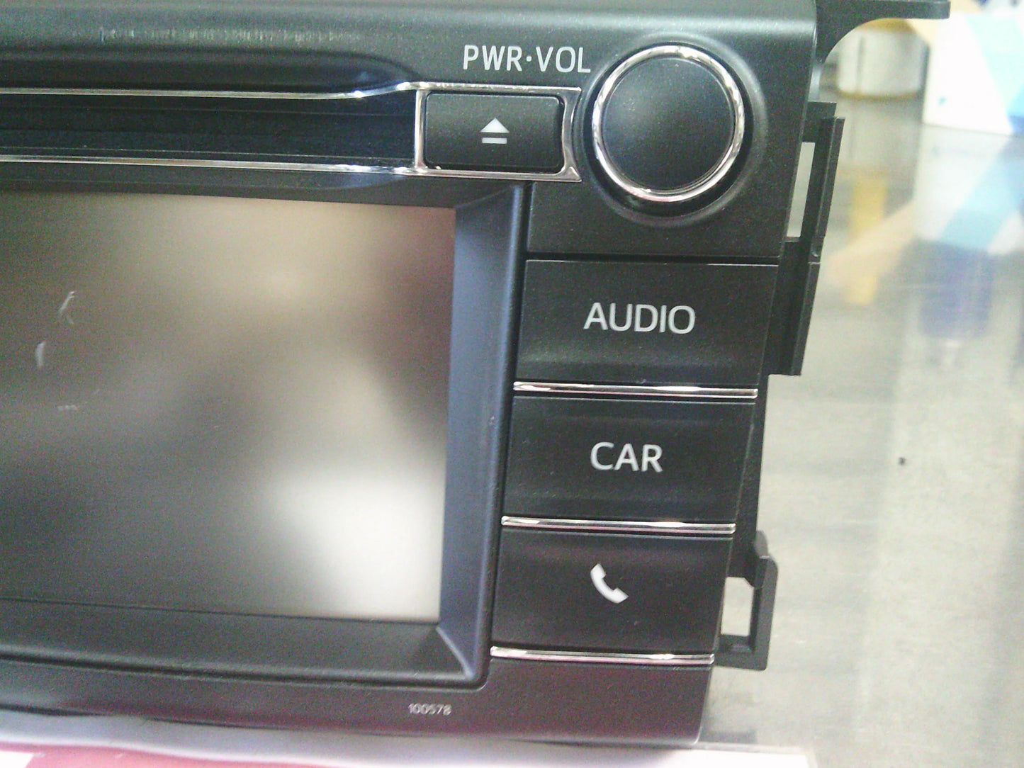 Toyota Rav4 Genuine AM/FM CD Player Blue Tooth And Phone Display Used Part