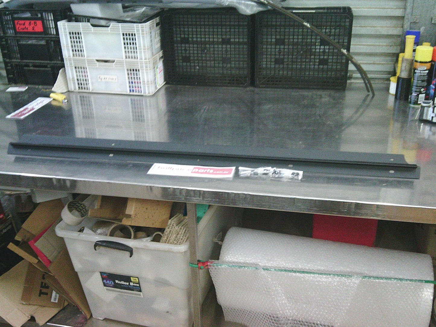 Toyota Hilux Rogue Genuine Electric Rolla Tail Gate Rail New Part