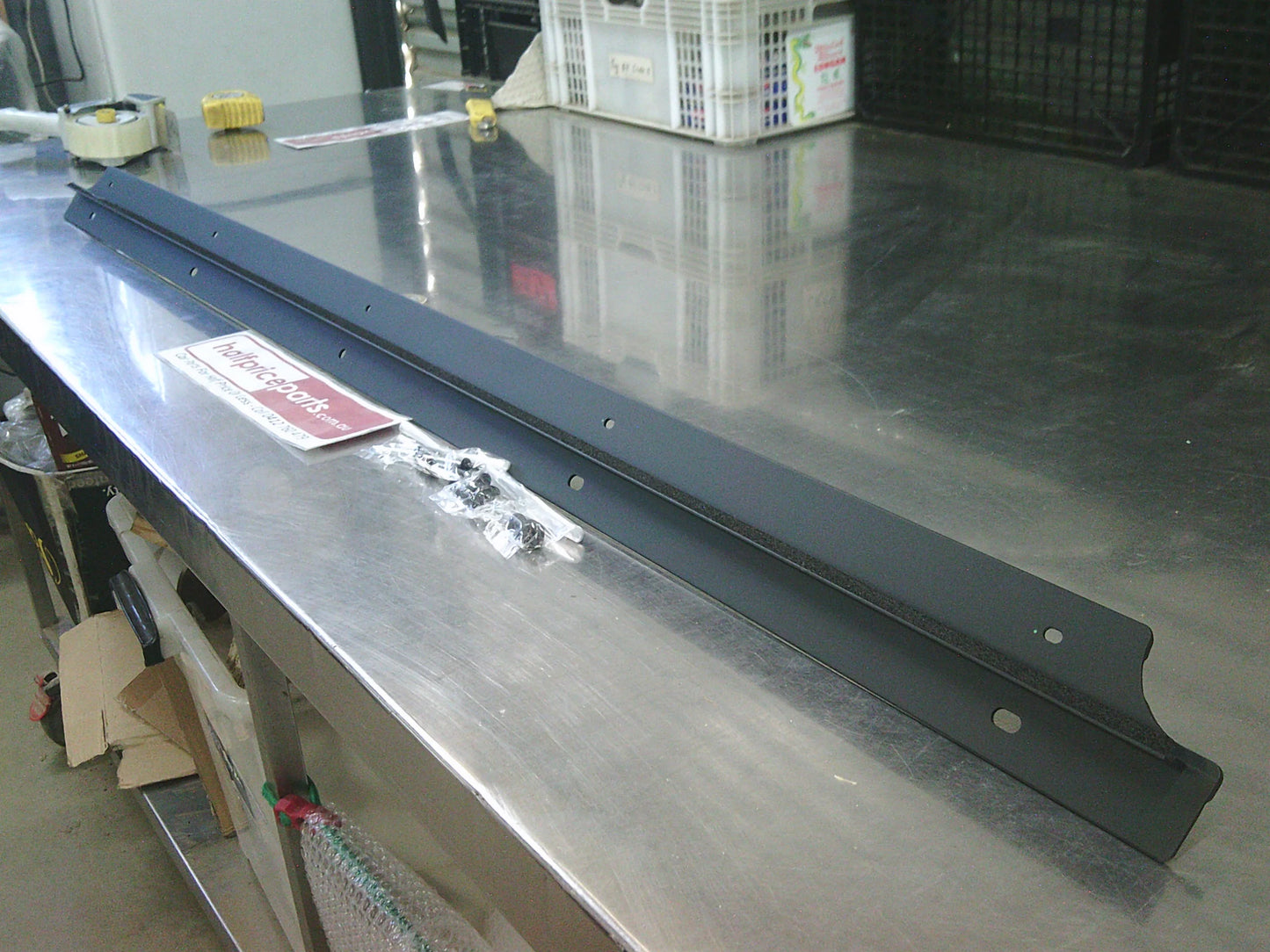 Toyota Hilux Rogue Genuine Electric Rolla Tail Gate Rail New Part