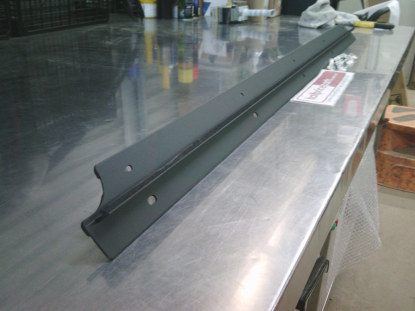 Toyota Hilux Rogue Genuine Electric Rolla Tail Gate Rail New Part