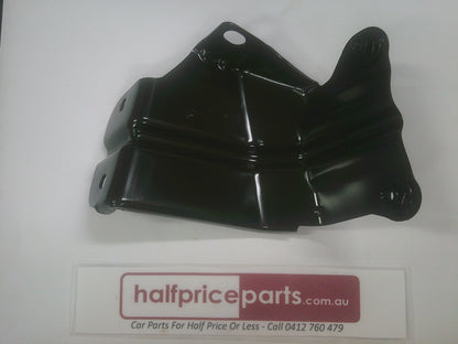 Holden CG Captiva Genuine Left Hand Front Guard Lower Bracket New Part