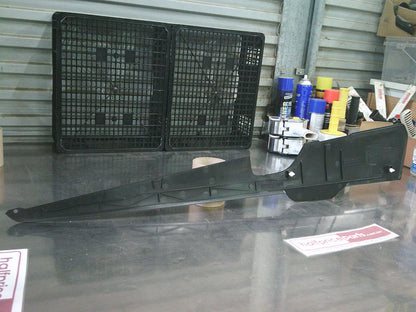 Holden VE Commodore Genuine Right Hand Lower Console Trim Face (Black) New Part