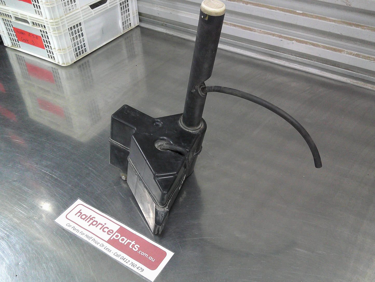 Holden VT/VX/VY/VZ Commodore Genuine Radiator Overflow Reservoir Used Part VGC