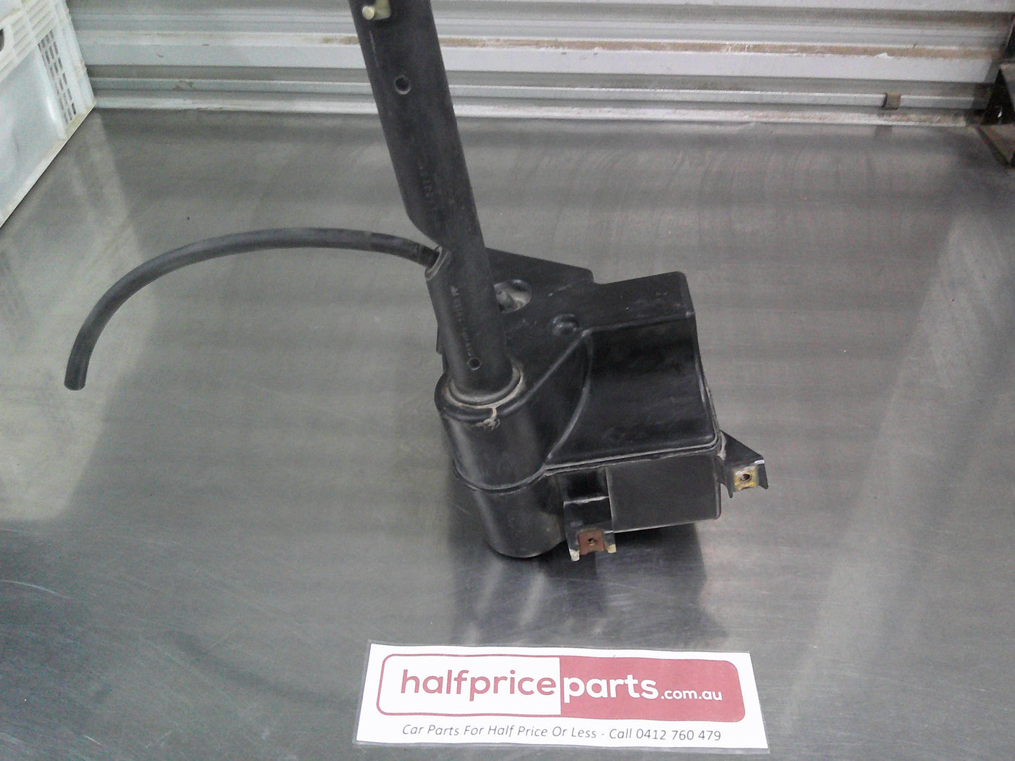 Holden VT/VX/VY/VZ Commodore Genuine Radiator Overflow Reservoir Used Part VGC