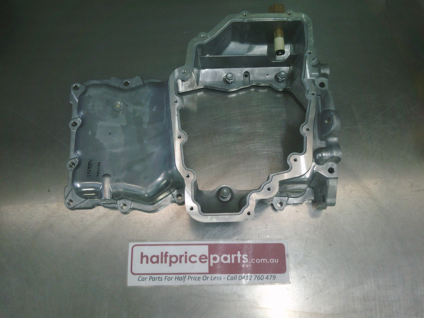 Holden JH Cruze 2.0L Genuine Upper Oil Pan - New Part