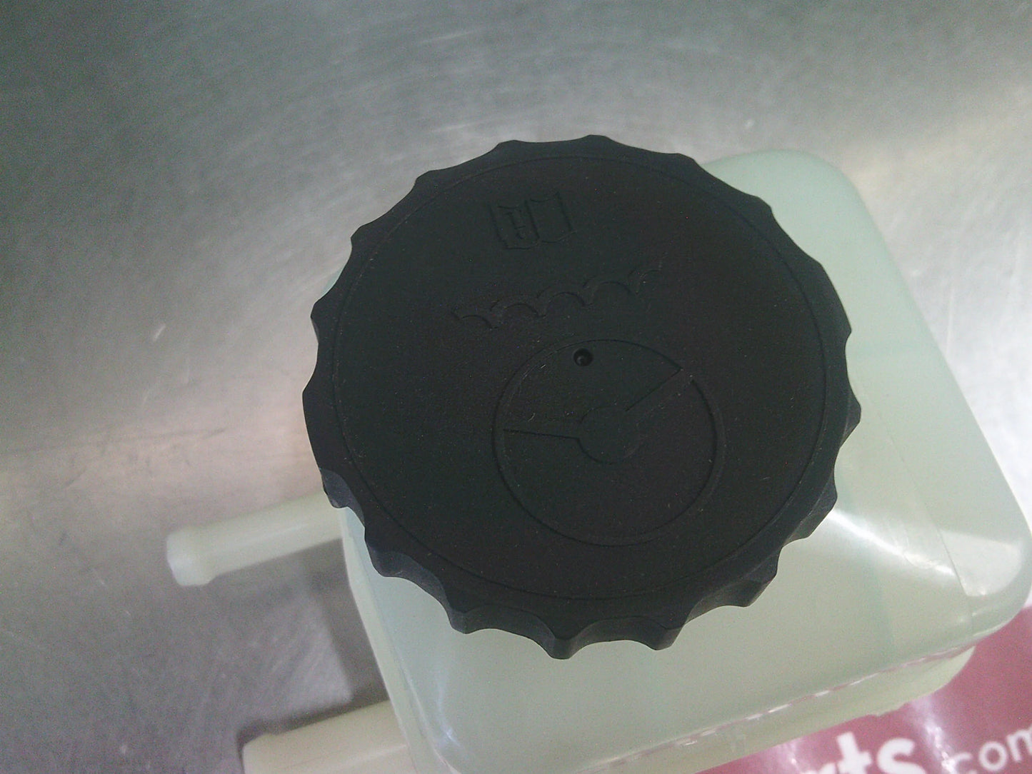 Holden VS/VT/VX/VY/VZ/VE Commodore Genuine Power Steering Reservoir New Part