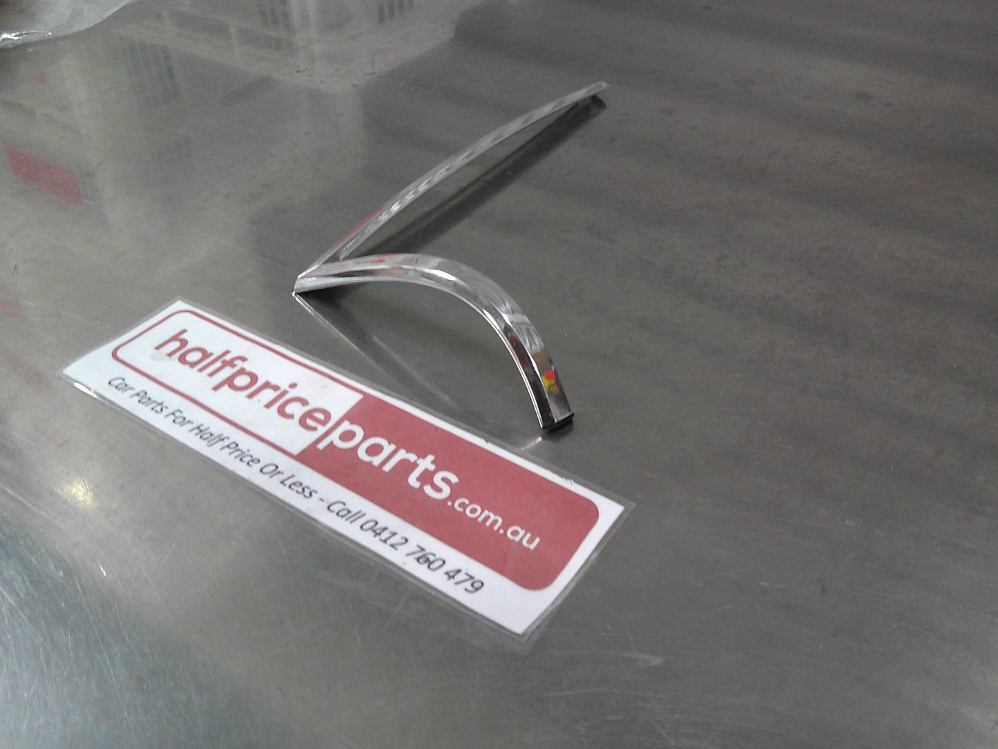 Holden JB/JE SL-E/SL-X Camira Sedan Genuine Tail Lamp Right Hand Upper Chrome Molding New Part